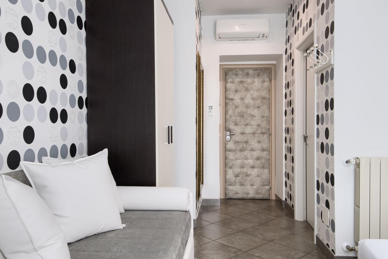 Domus Pietro Inn โรม ภายนอก รูปภาพ
