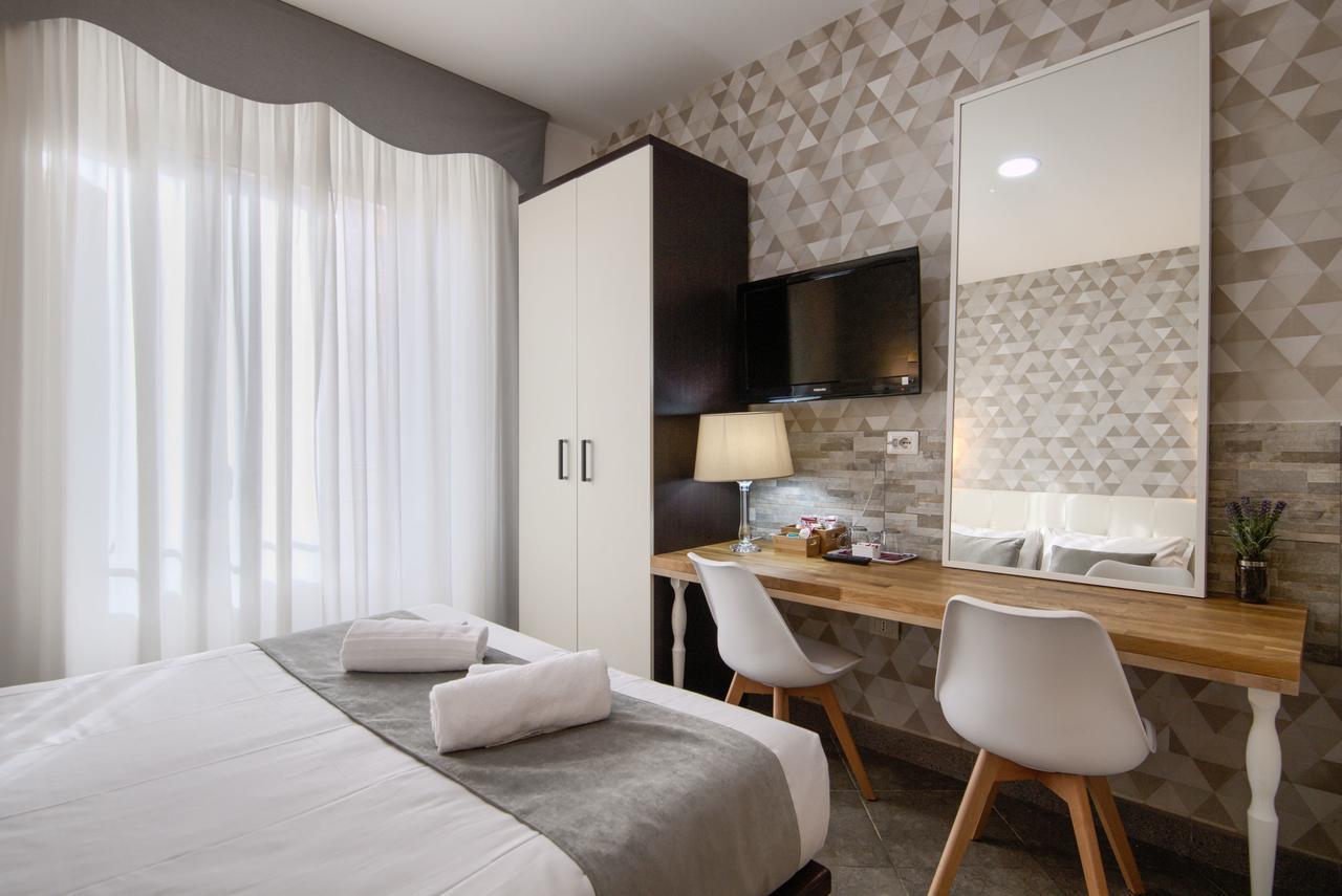 Domus Pietro Inn โรม ภายนอก รูปภาพ