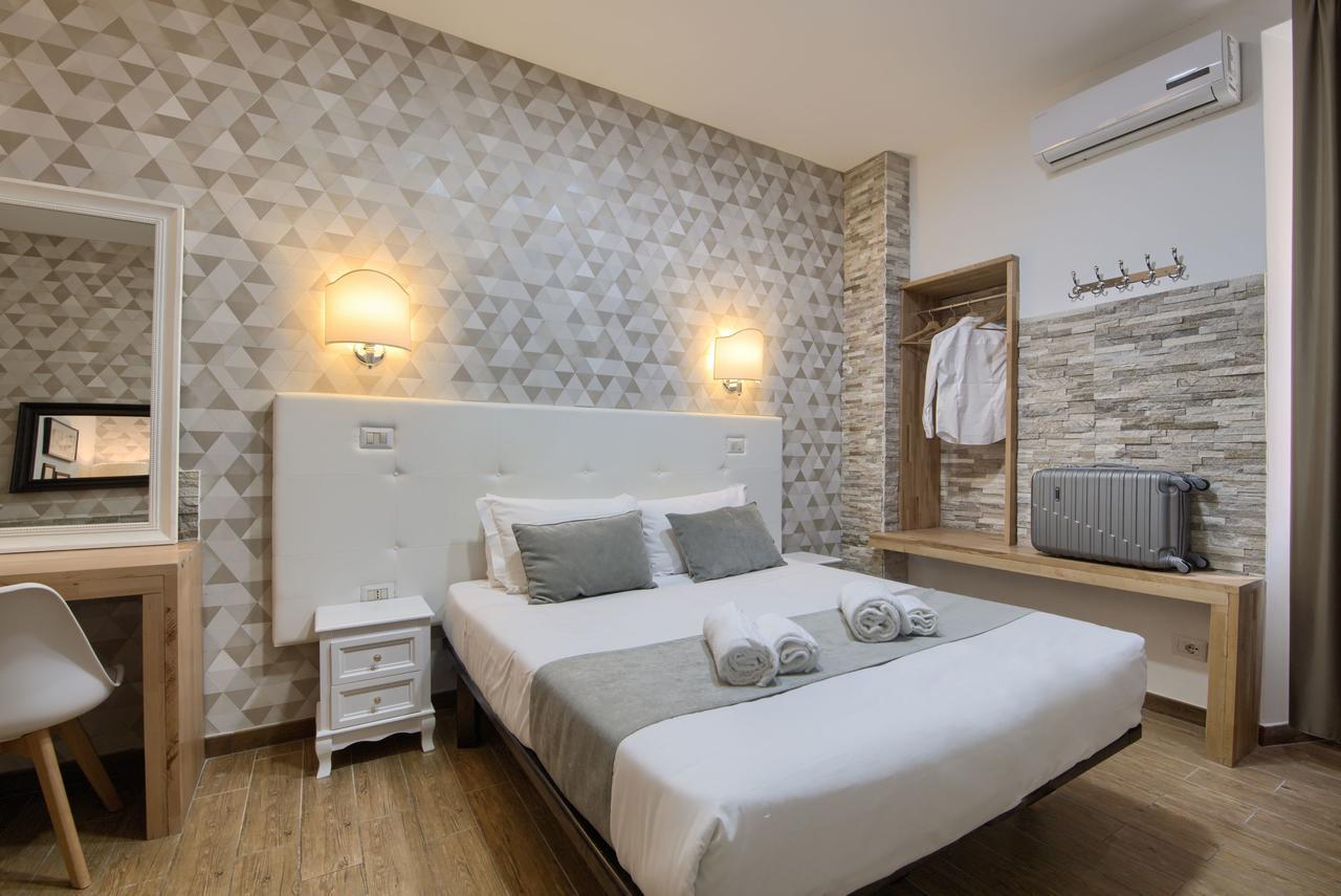 Domus Pietro Inn โรม ภายนอก รูปภาพ
