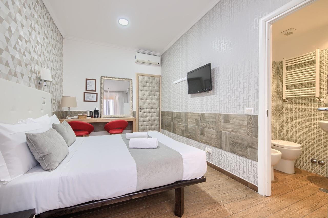 Domus Pietro Inn โรม ภายนอก รูปภาพ