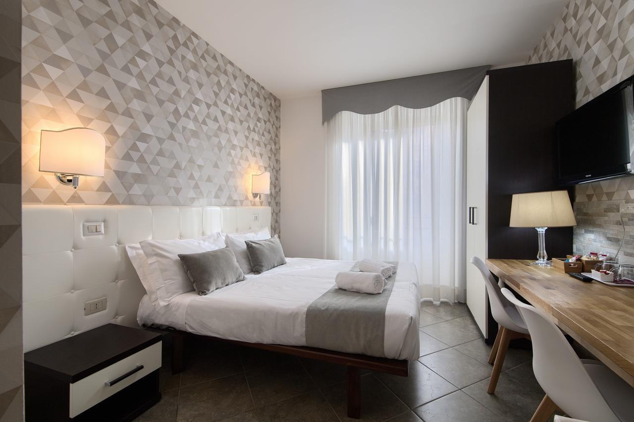 Domus Pietro Inn โรม ภายนอก รูปภาพ