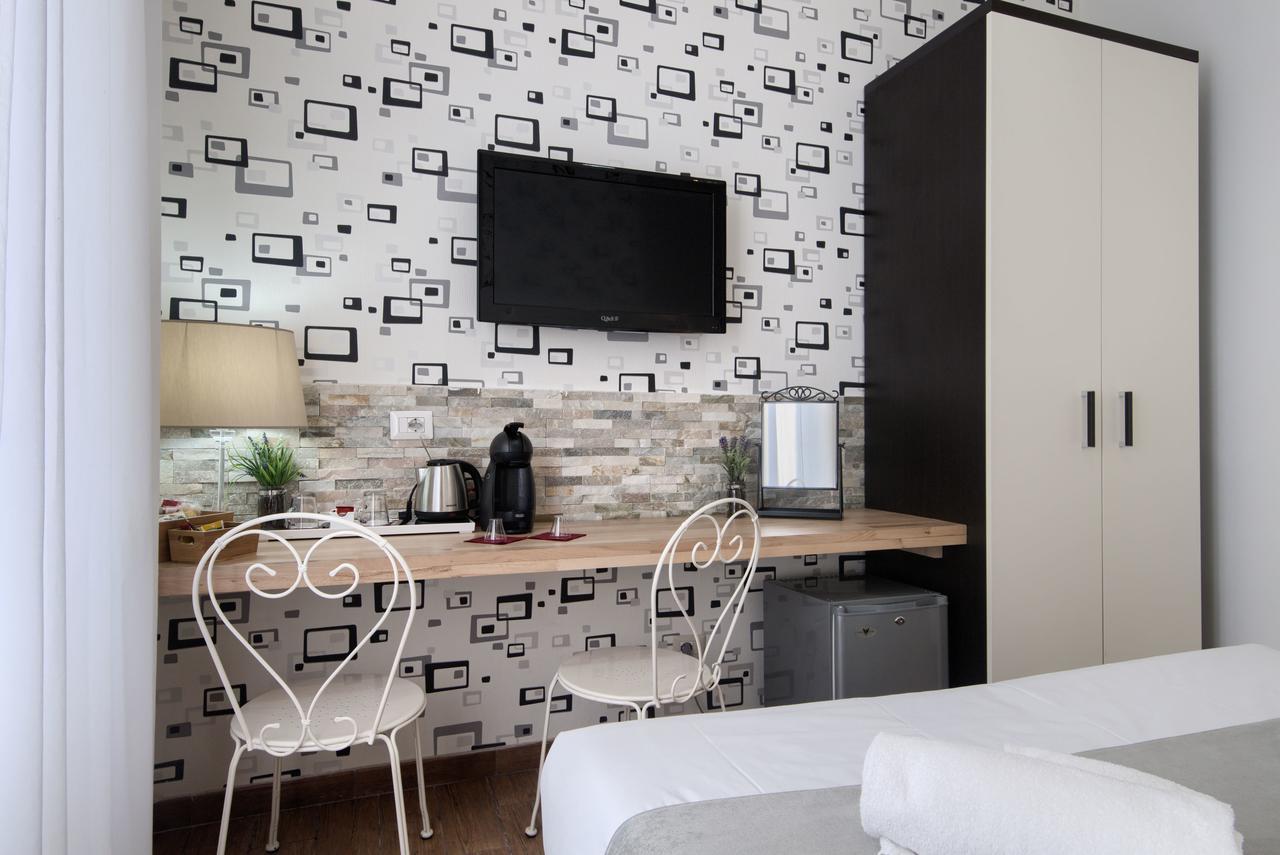 Domus Pietro Inn โรม ภายนอก รูปภาพ