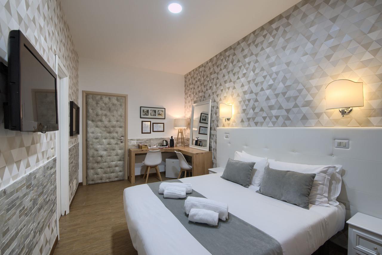 Domus Pietro Inn โรม ภายนอก รูปภาพ