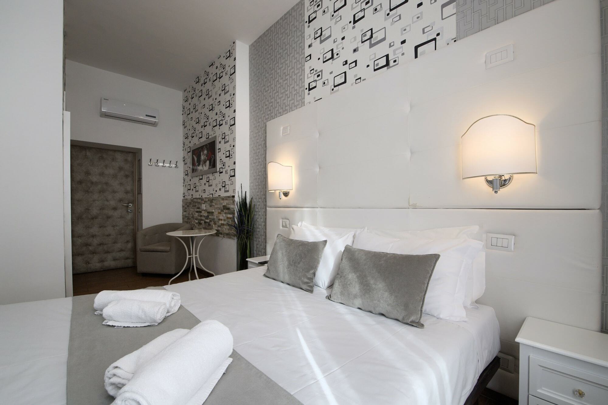 Domus Pietro Inn โรม ภายนอก รูปภาพ